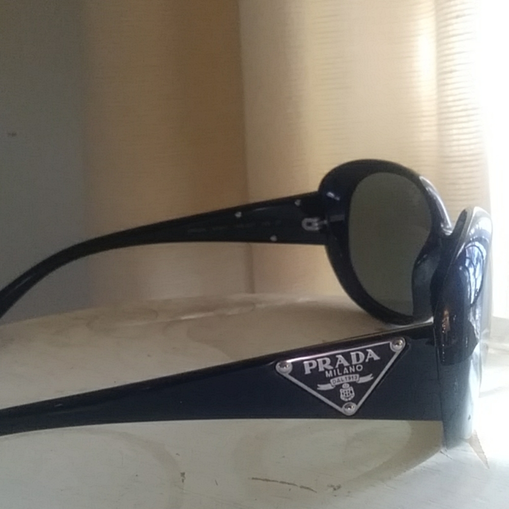 PRADA Sunglasses - Picture 4 of 4